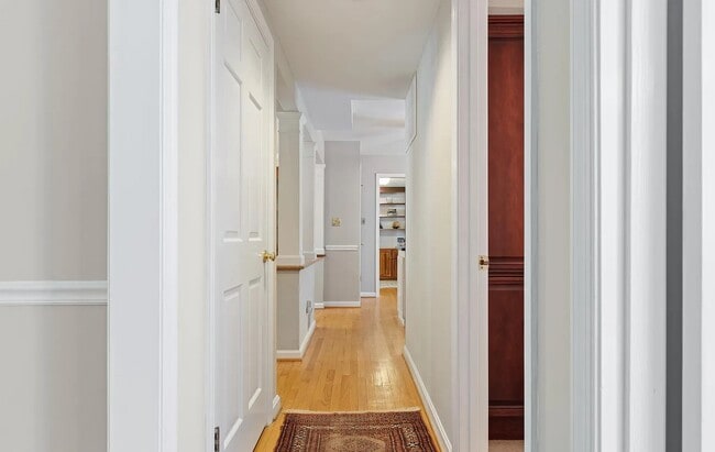 Building Photo - 7140 Persimmon Ln