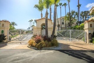 Main gate - 6483 Zuma View Pl