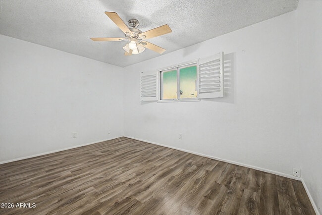 Building Photo - 830 S Dobson Rd