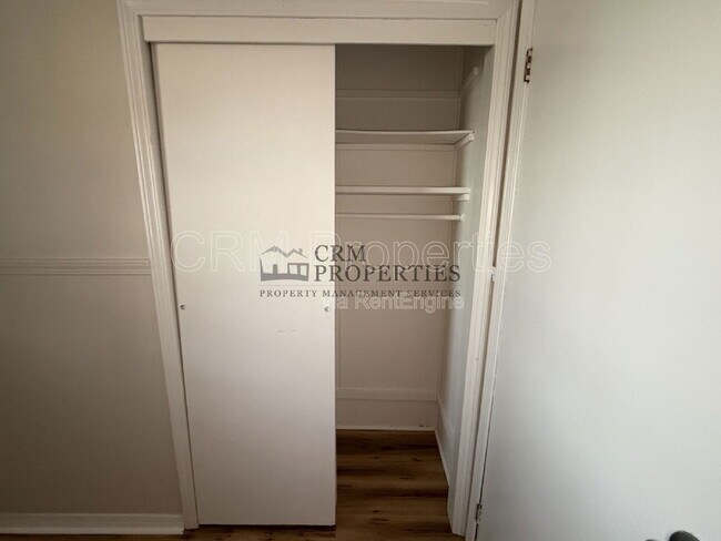 Building Photo - 5115 Arrowhead Blvd