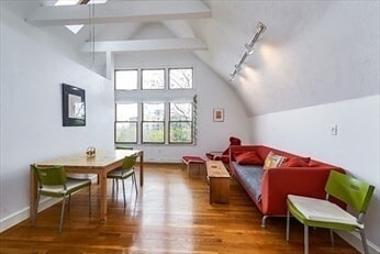 Building Photo - 32 Mason Terrace