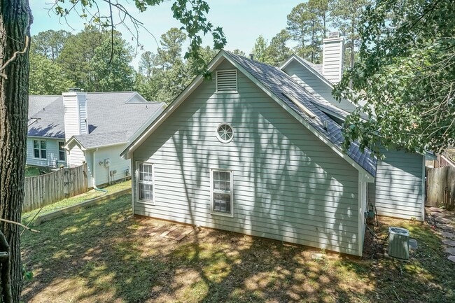 Building Photo - 3 Bedroom Home in the Heart of Cary