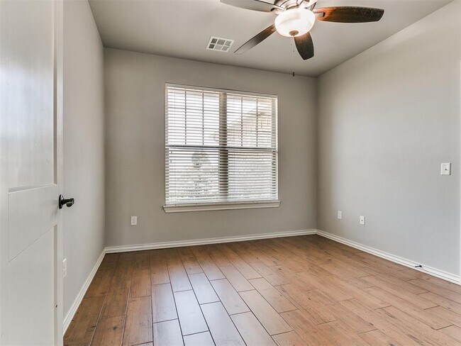 Building Photo - 1745 Cowboy Ln