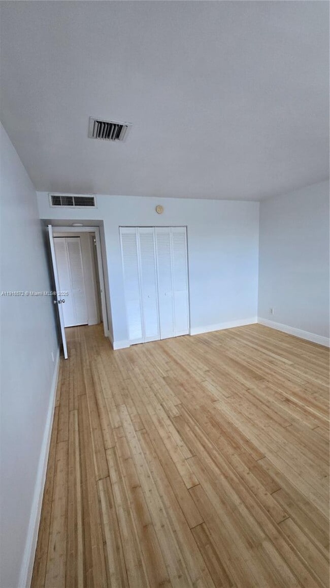 Building Photo - 5600 Collins Ave