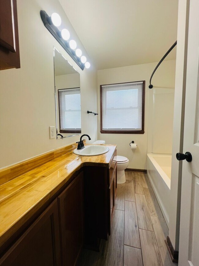 Building Photo - Updated 2-Bedroom Home with Finished Basement Space