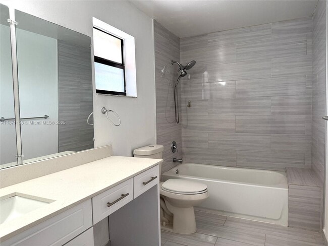 Building Photo - 2732 W 54th St