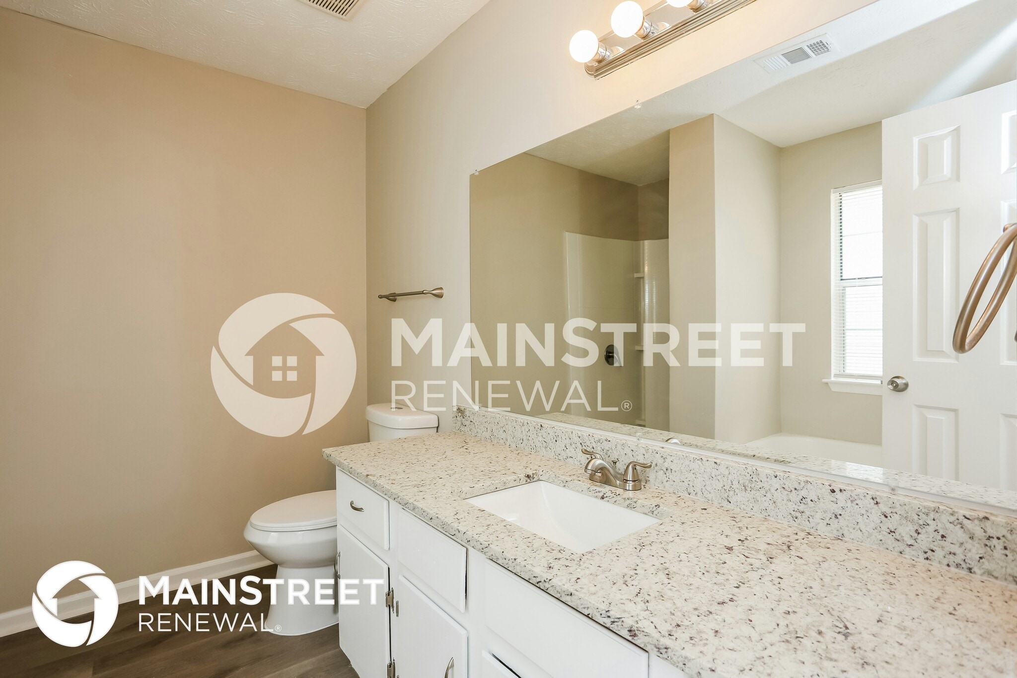 Building Photo - 661 Woodcrest Manor Dr