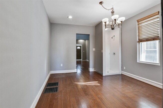 Primary Photo - 434 Fairmount Ave