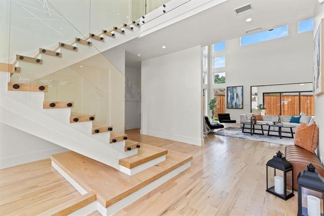 Building Photo - 3820 Beechwood Ln