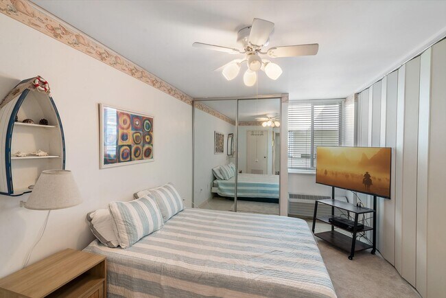 Building Photo - 265 Dune Rd