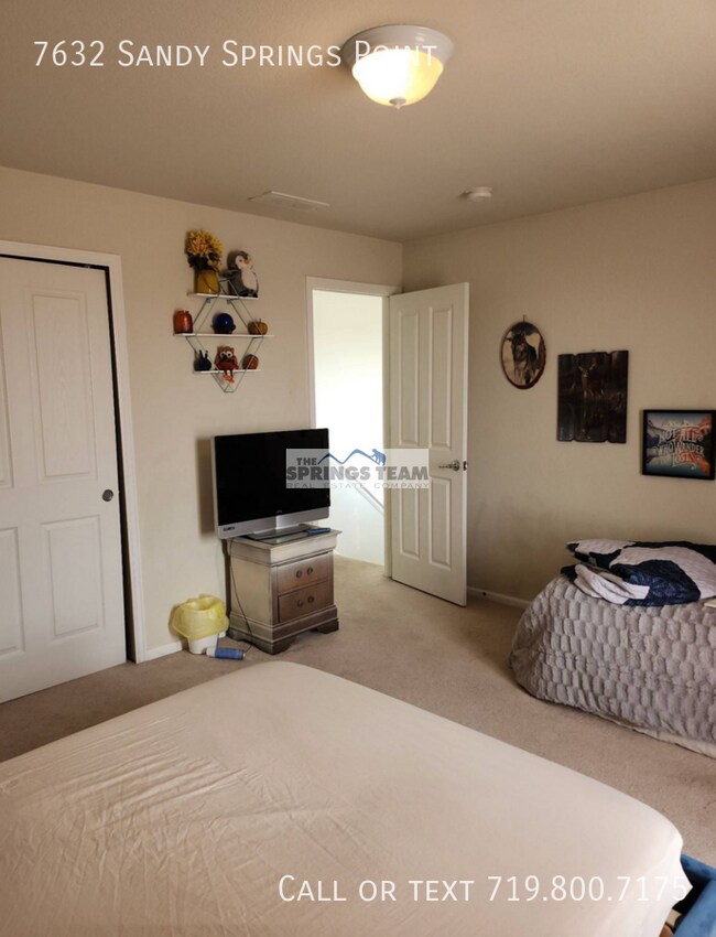 Building Photo - 7632 Sandy Springs Point