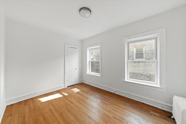 Building Photo - 120 Keeney St