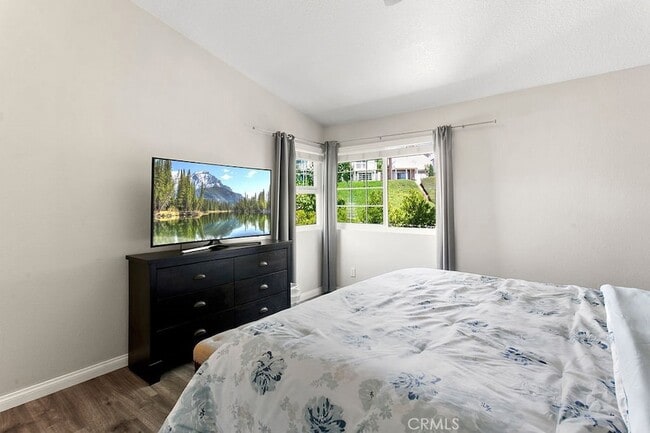 Building Photo - 19 Dover Pl