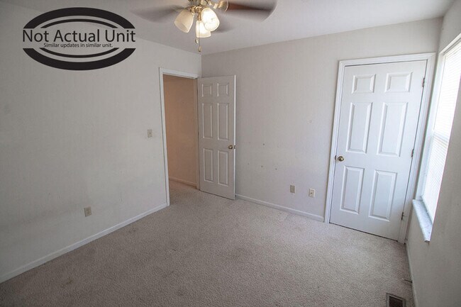 Building Photo - 1413 N Frideriki Dr