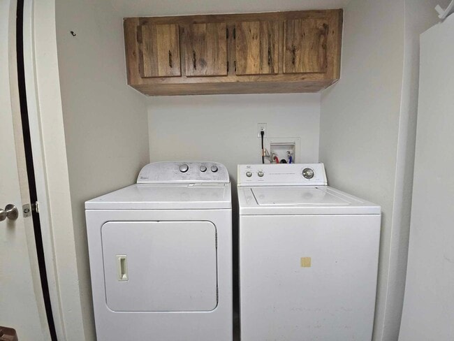 Building Photo - 419 Banana Cay Dr