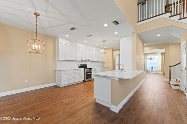 Building Photo - 500 Hidden Hollow Dr