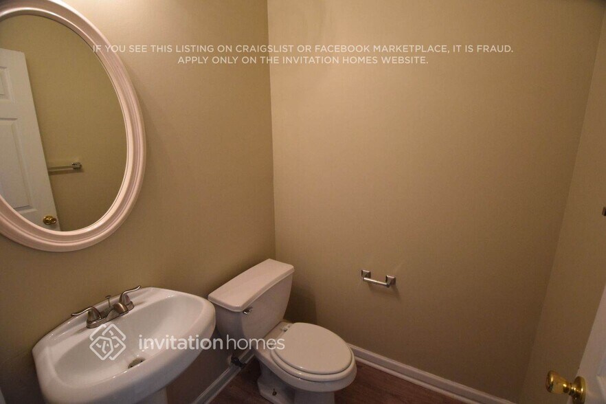 Building Photo - 467 Greyhawk Way