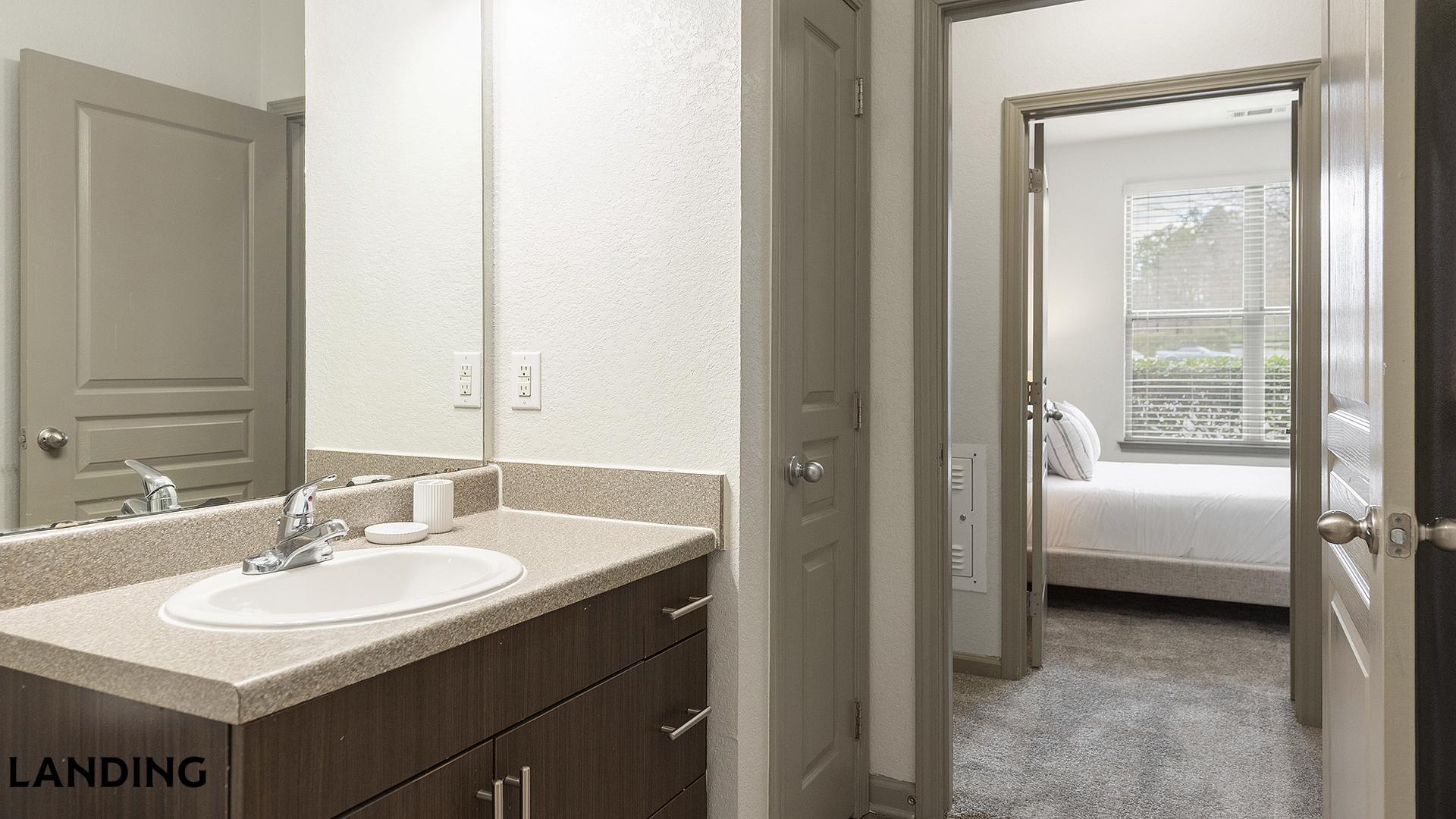 Building Photo - 10051 Perimeter Station Dr