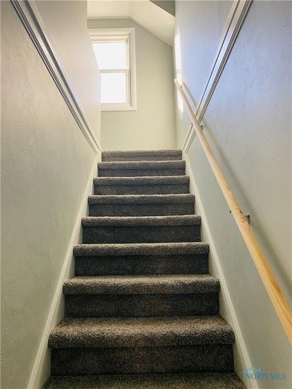 Building Photo - 3263 Blackstone Dr