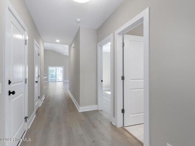 Building Photo - 1314 Carlyle Ln