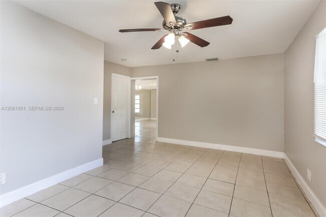 Building Photo - 3751 NW 9th Ct