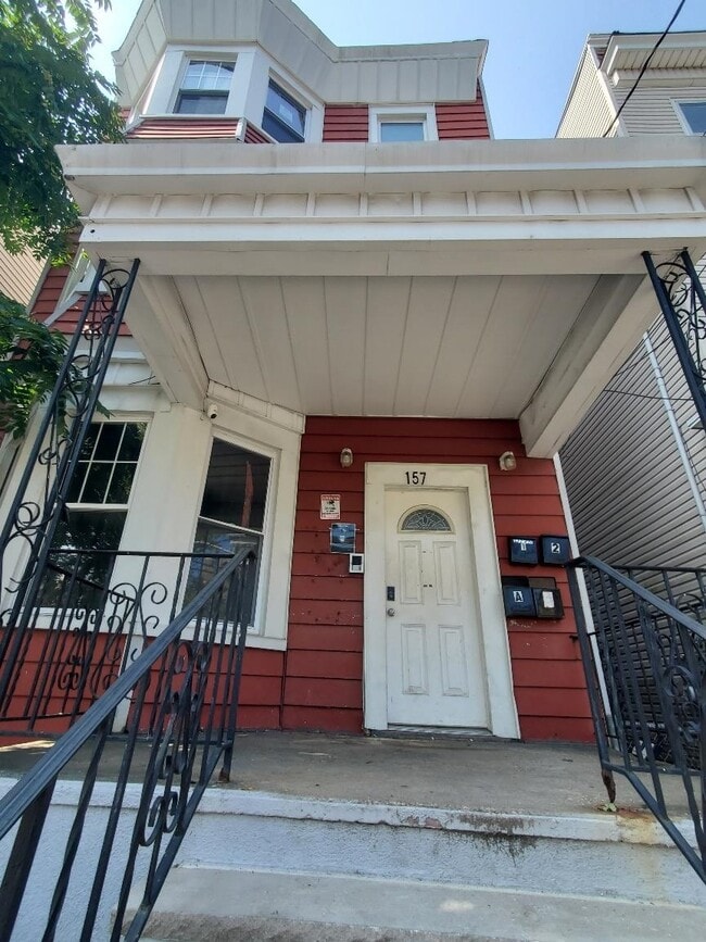 Building Photo - 157 Bidwell Ave