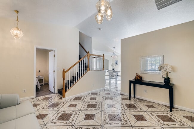 Building Photo - 14229 Shenandoah St