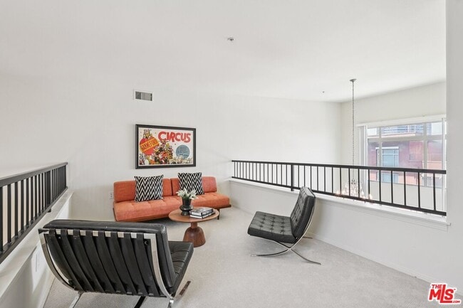 Building Photo - 100 S Alameda St