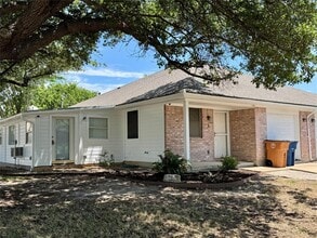 Building Photo - 8112 Willet Trail