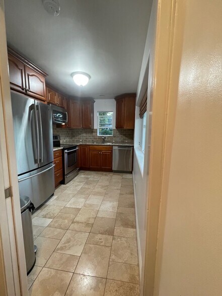 Kitchen - 4447 Don Milagro Dr