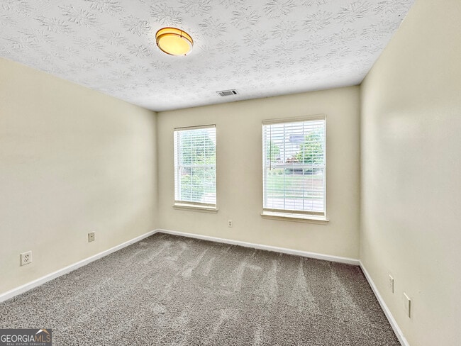 Building Photo - 517 Cascade Walk