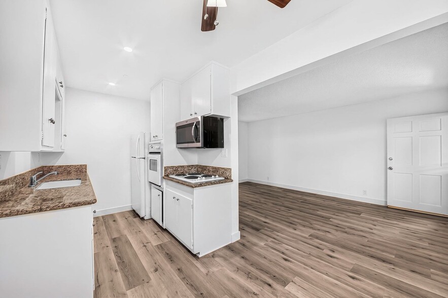 Building Photo - 3525 2nd St