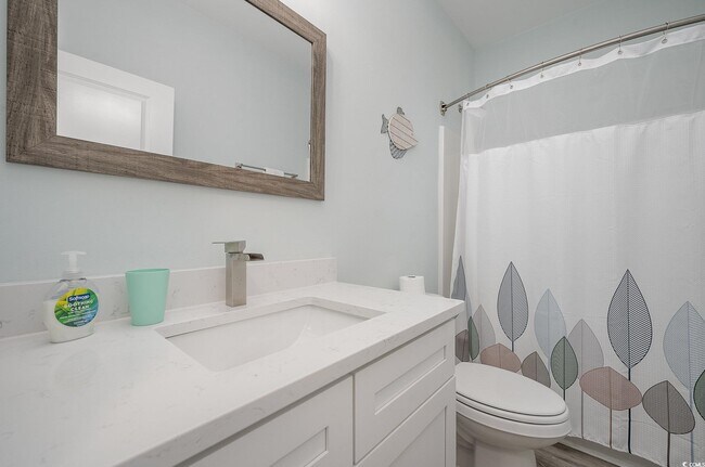 Building Photo - 503 30th Ave N