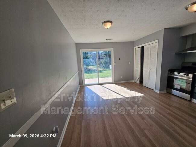 Building Photo - 2638 Fieldstone View Ln SE