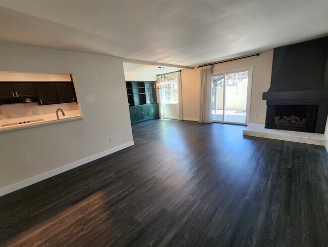 Building Photo - 4030 Mt Acadia Blvd