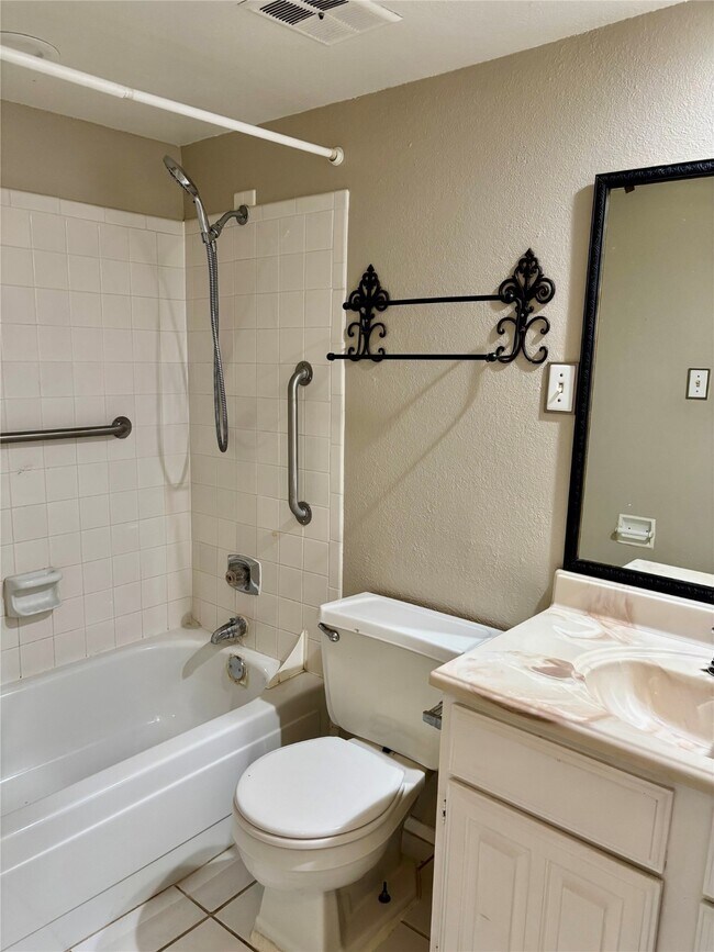 Building Photo - 5100 Allendale Rd