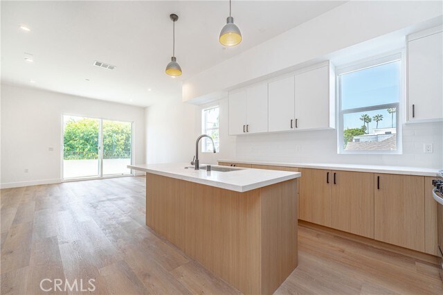 Building Photo - 614 N Rampart Blvd