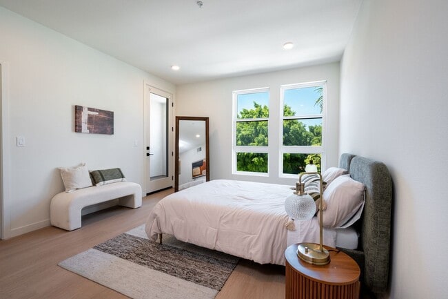 Building Photo - Welcome to the Gramercy