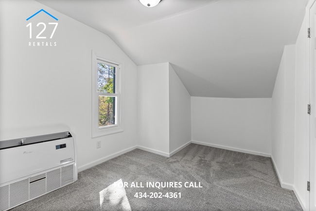 Building Photo - Updated 3BR Apartment with Modern Kitchen & Central Air