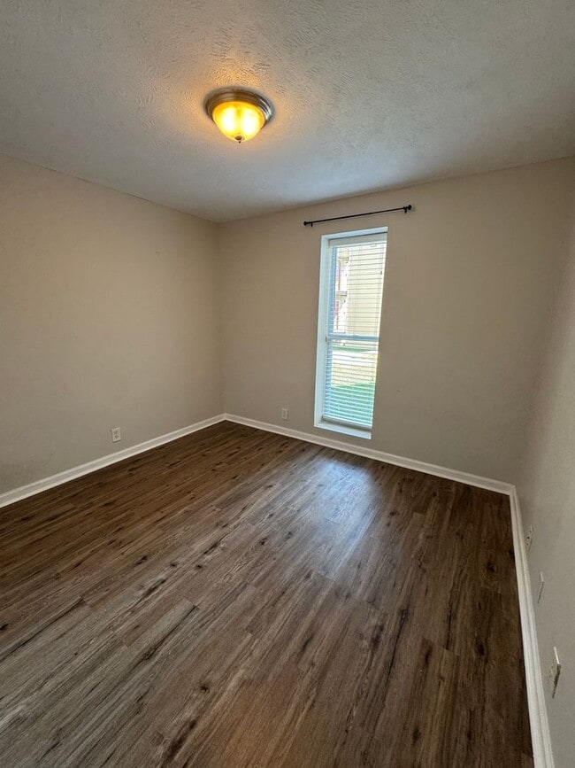 Building Photo - 420 Elysian Fields Rd