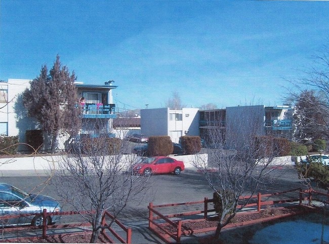 Building Photo - 1355 Carlin St