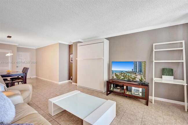 Building Photo - 2501 S Ocean Dr