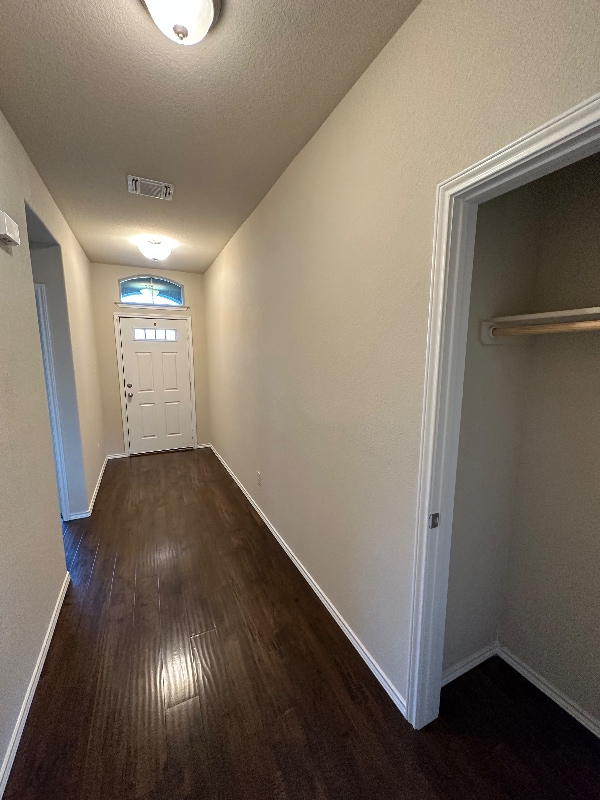 Building Photo - 2809 Skinner Dr
