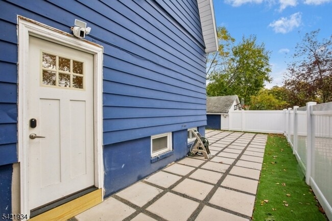 Building Photo - 195 Harrison Ave