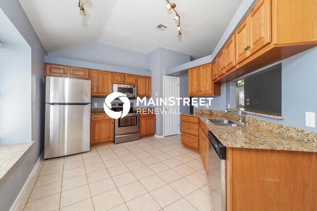 Building Photo - 3 Bedroom Pet-Friendly Home in EDMOND, OK with Main Street Renewal