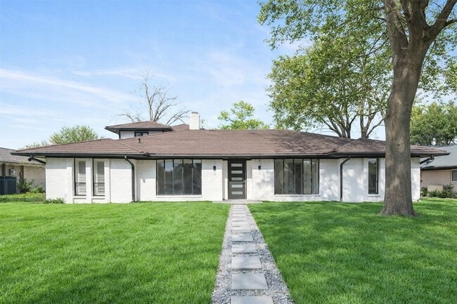 Building Photo - 2325 Regal Rd