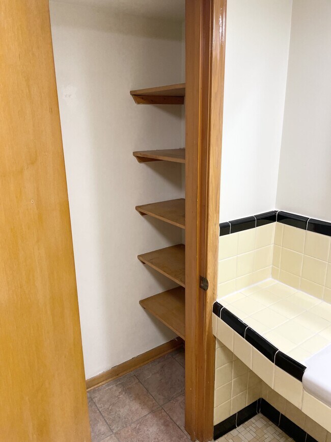 Floorplan - Dunlap Apartments