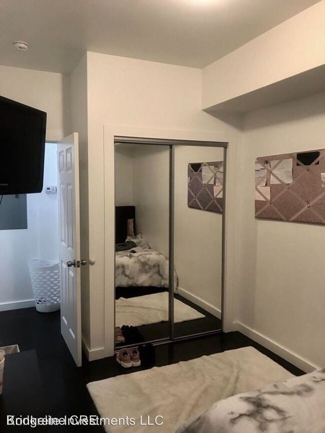 Building Photo - 1611 W Montgomery Ave