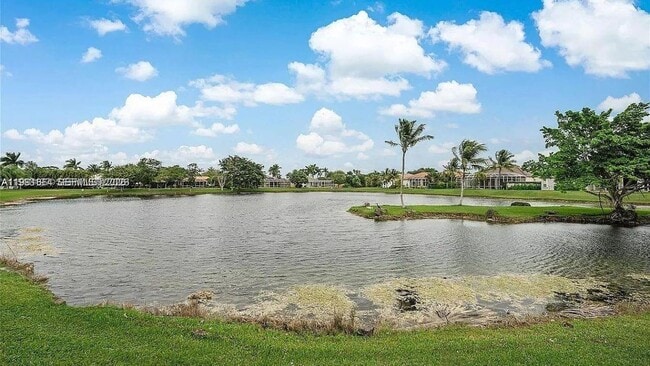 Building Photo - 2755 Dunwoodie Pl