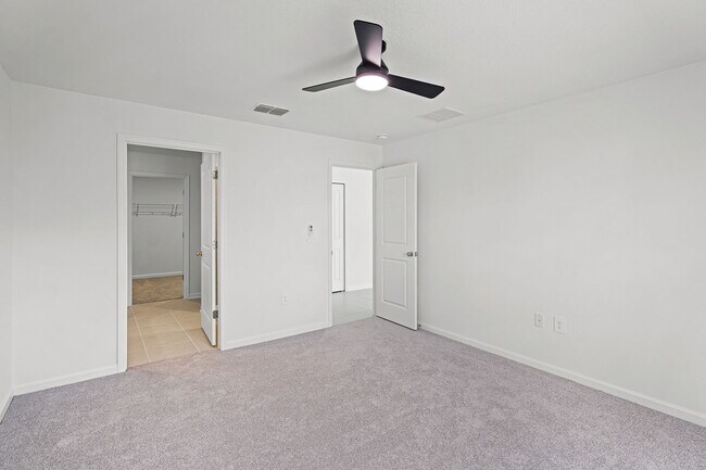 Building Photo - 3079 Totem Rd